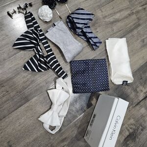 Calvin Klein Tie and Accessories Set